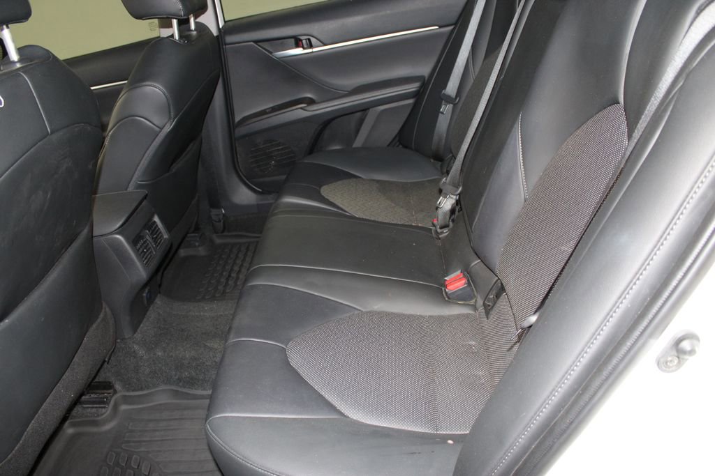 Used 2023 Toyota Camry XLE image 18