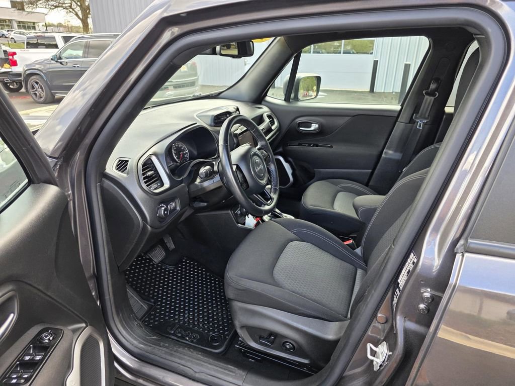 Used 2021 Jeep Renegade Latitude w/ Convenience Group image 22