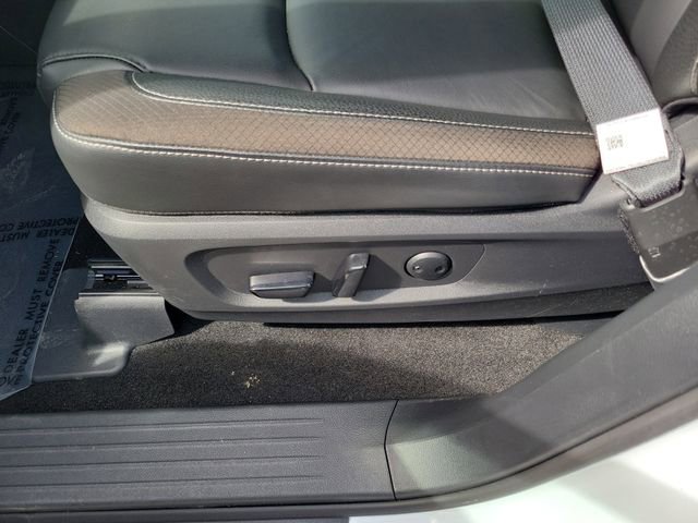 Used 2025 Nissan Pathfinder SL AWD/4WD image 14