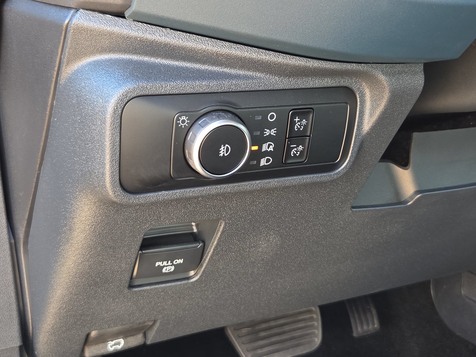 Used 2025 Ford Bronco Heritage Edition AWD/4WD image 18