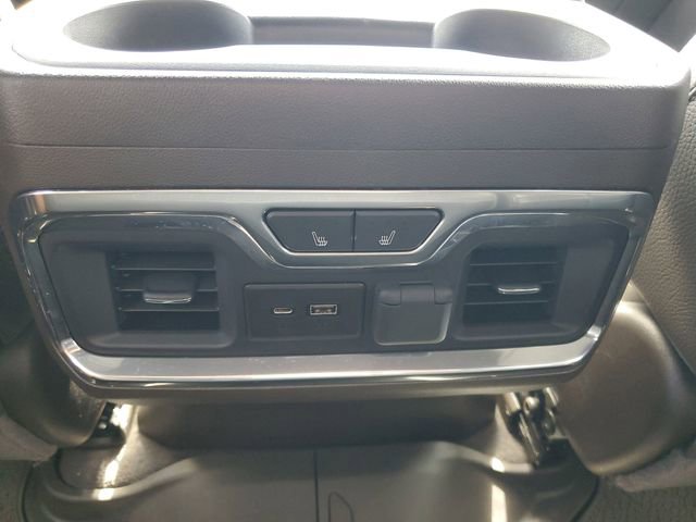 Used 2023 GMC Sierra 3500 Denali w/ Denali Ultimate Package image 25