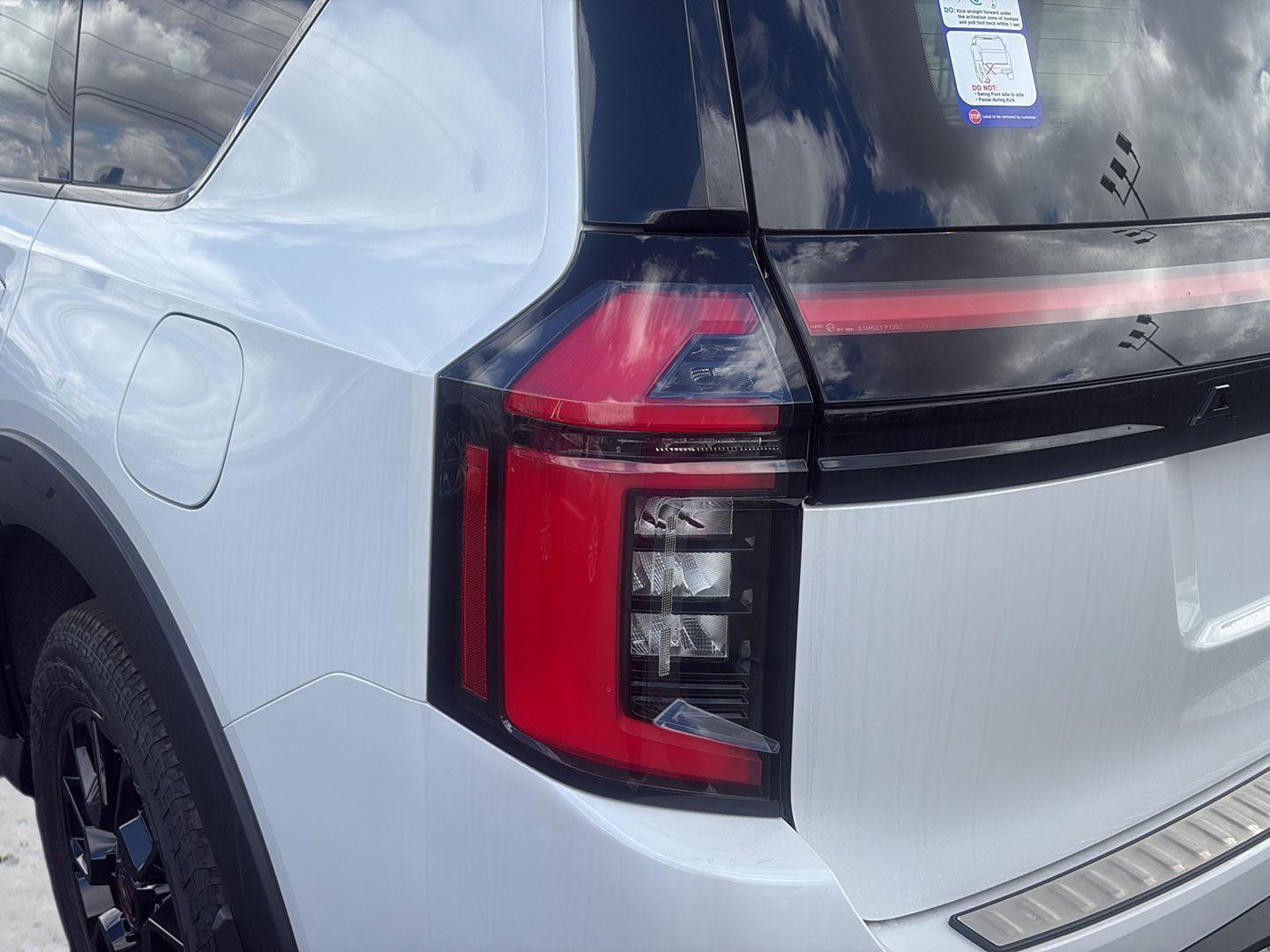 New 2026 Nissan Armada PRO-4X AWD/4WD image 5