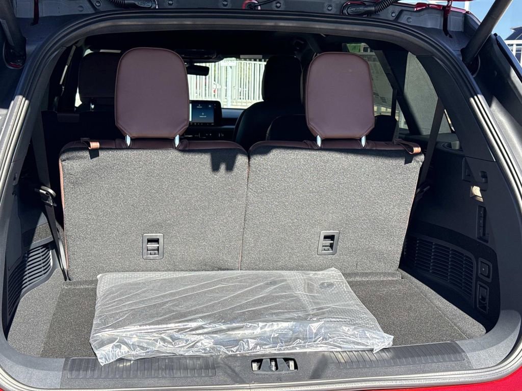 New 2026 Lincoln Aviator Reserve AWD/4WD image 11