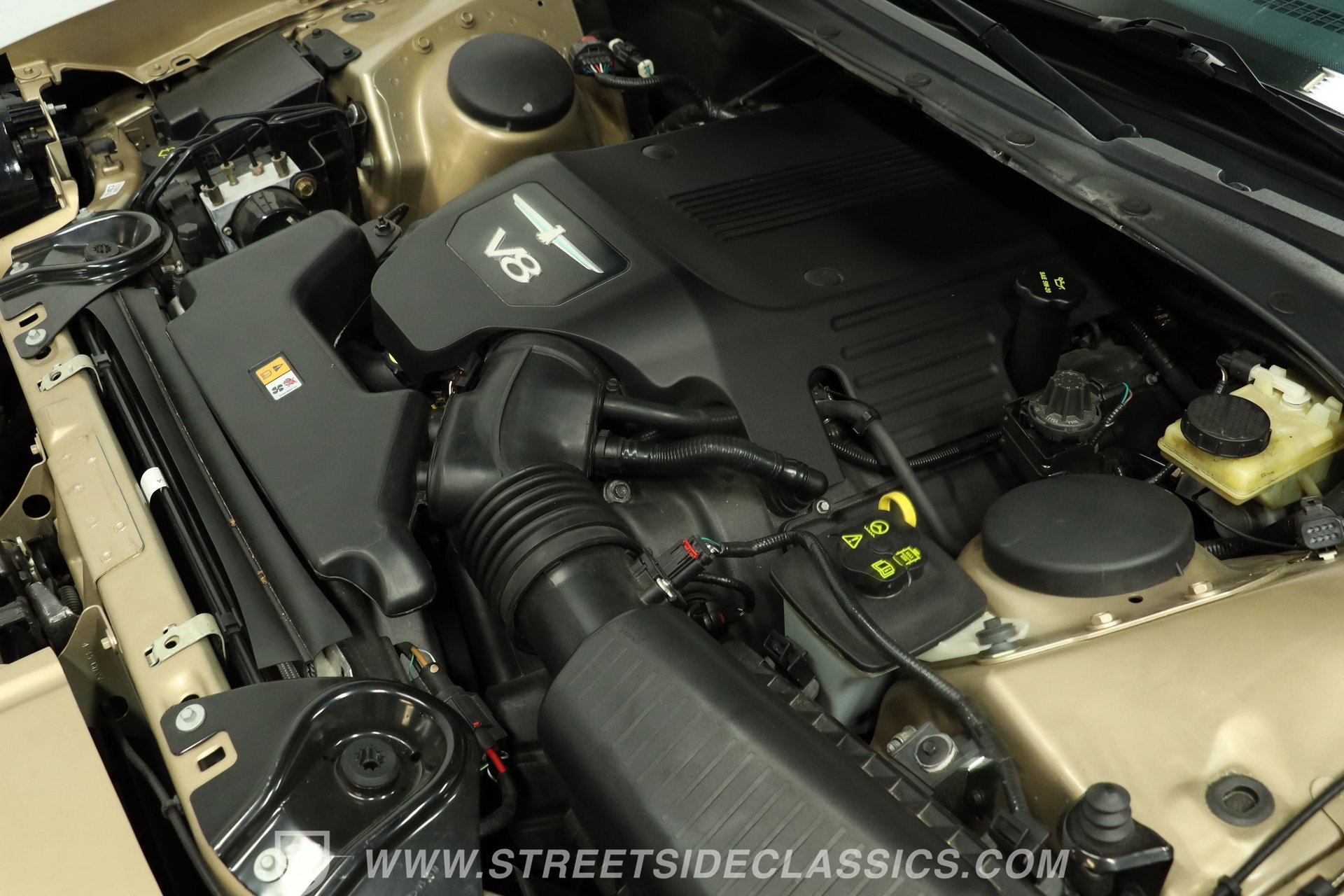 Used 2005 Ford Thunderbird RWD image 30