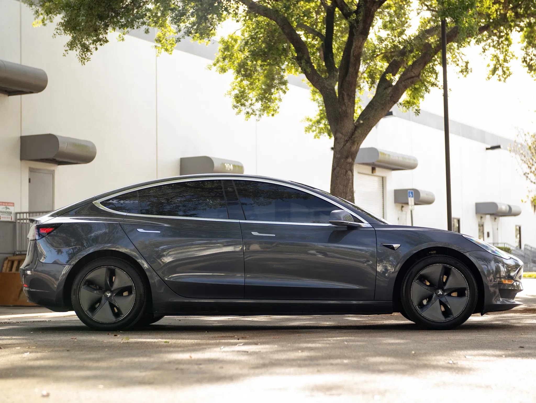 Used 2020 Tesla Model 3 Standard Range RWD image 15