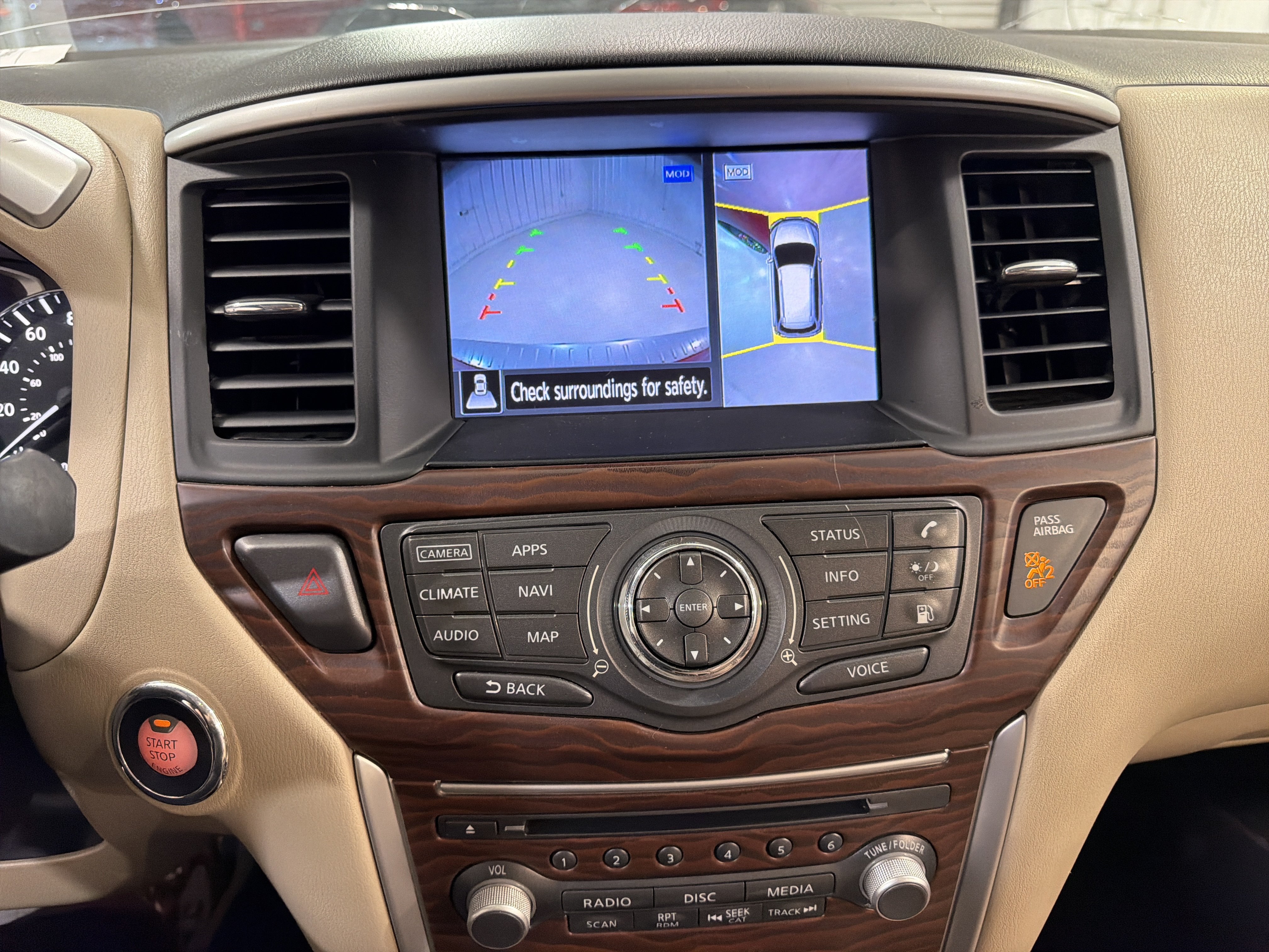 Used 2018 Nissan Pathfinder Platinum FWD image 20