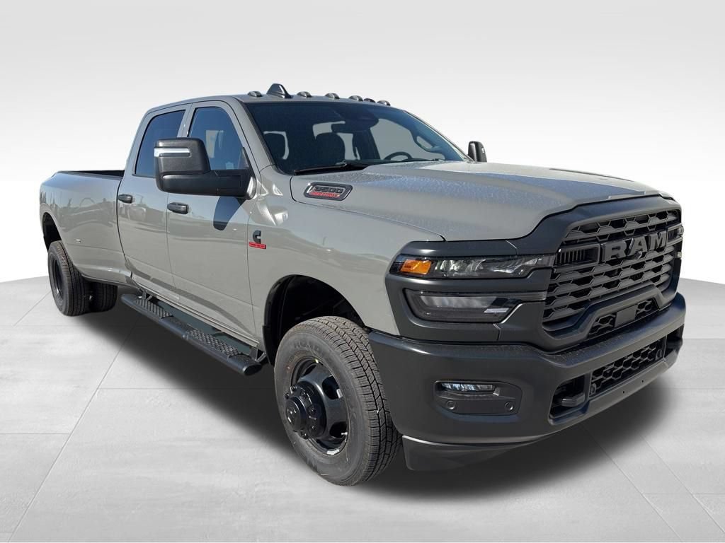 New 2026 RAM 3500 Tradesman AWD/4WD image 4