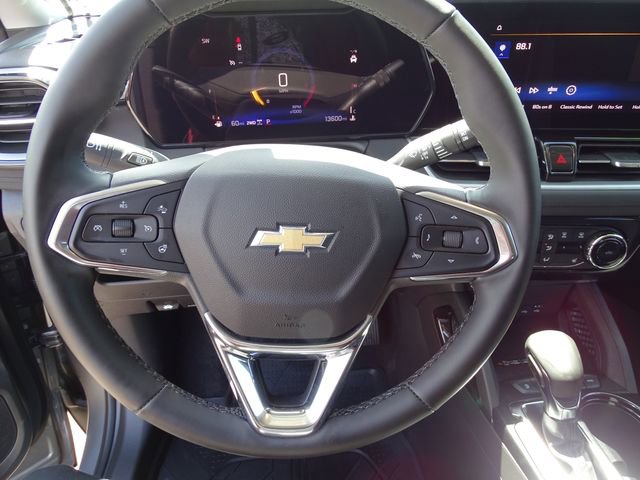Used 2025 Chevrolet TrailBlazer LT w/ Convenience Package AWD/4WD image 14