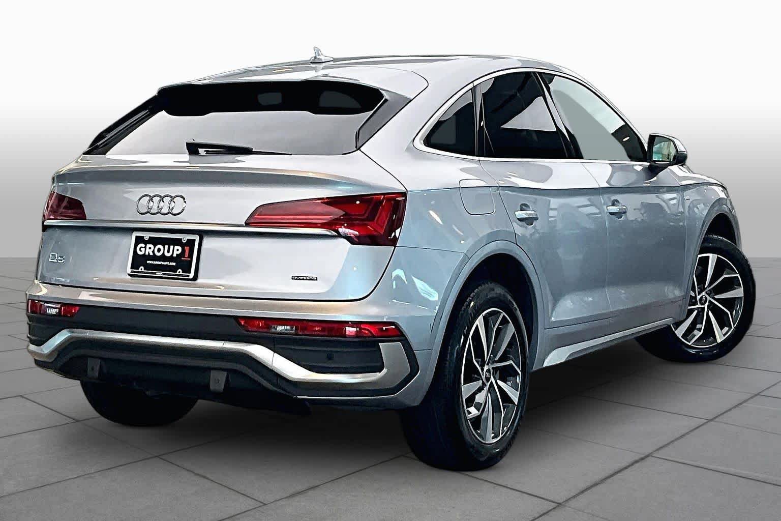 Used 2023 Audi Q5 2.0T Premium w/ Convenience Package AWD/4WD image 12