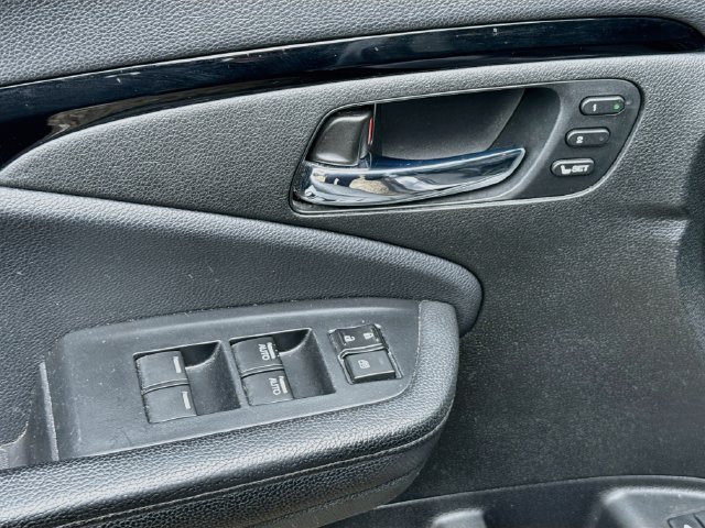 Used 2022 Honda Pilot Touring image 23