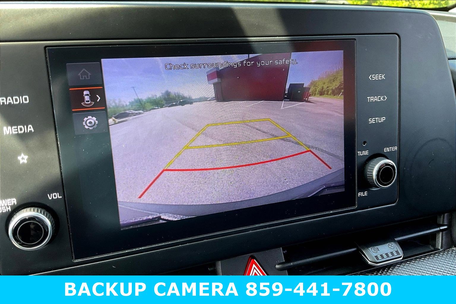 Used 2023 Kia Sportage LX image 9