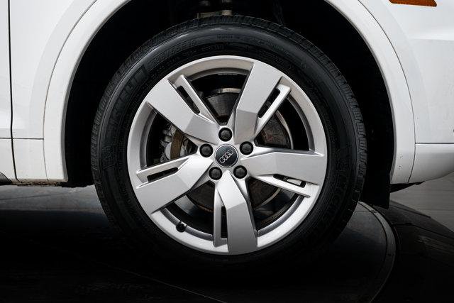 Certified 2019 Audi Q5 2.0T Premium Plus w/ Premium Plus Package AWD/4WD image 26
