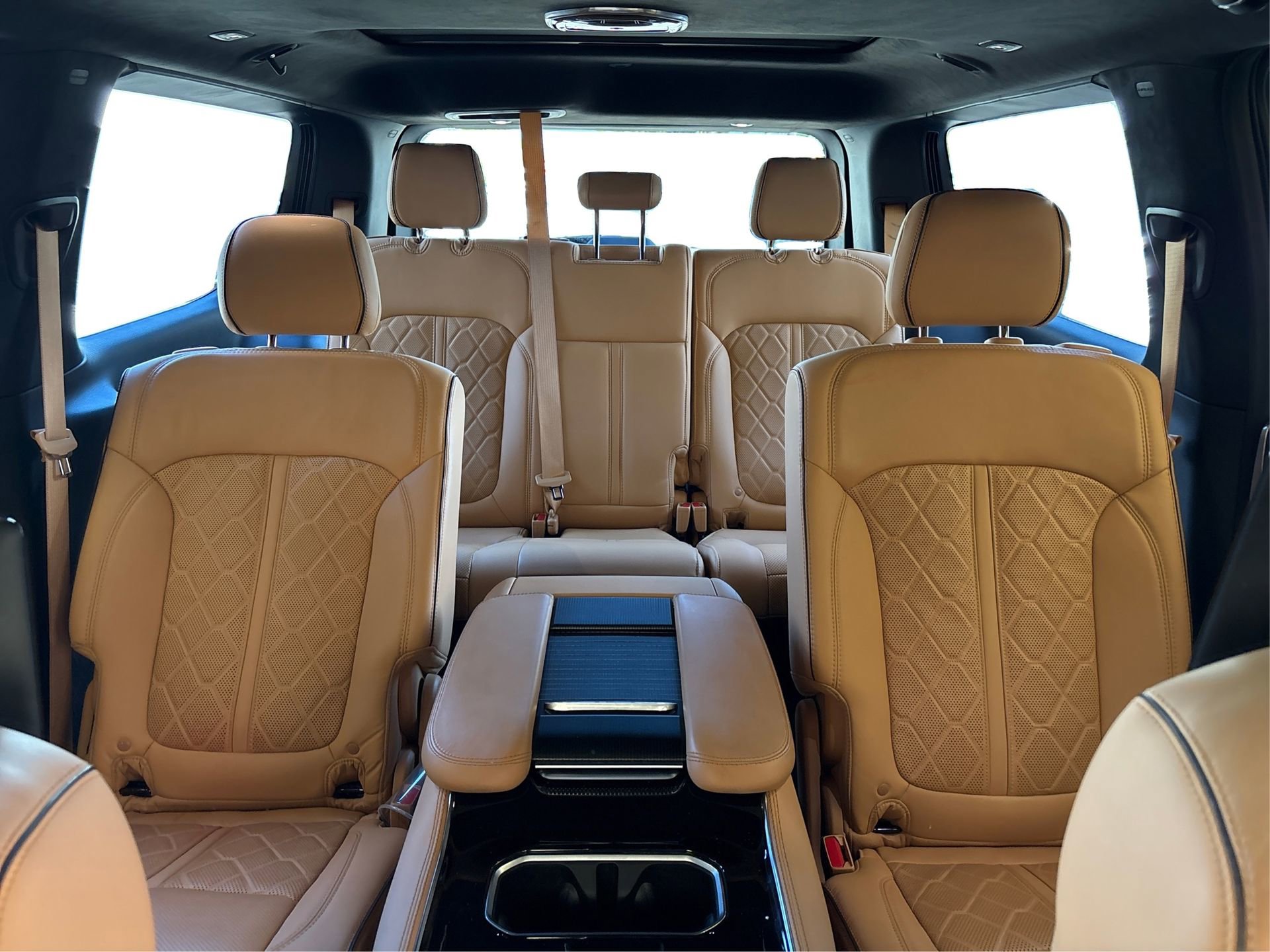 Used 2024 Jeep Grand Wagoneer Series III w/ Rear Seat Video Group 1 image 17