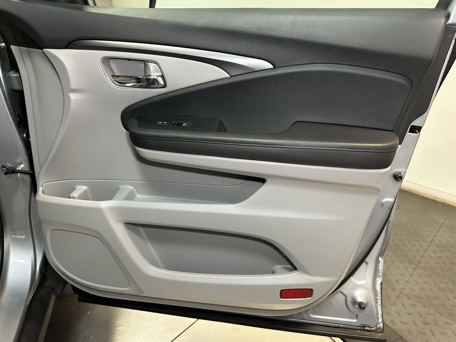 Certified 2022 Honda Pilot Special Edition image 37