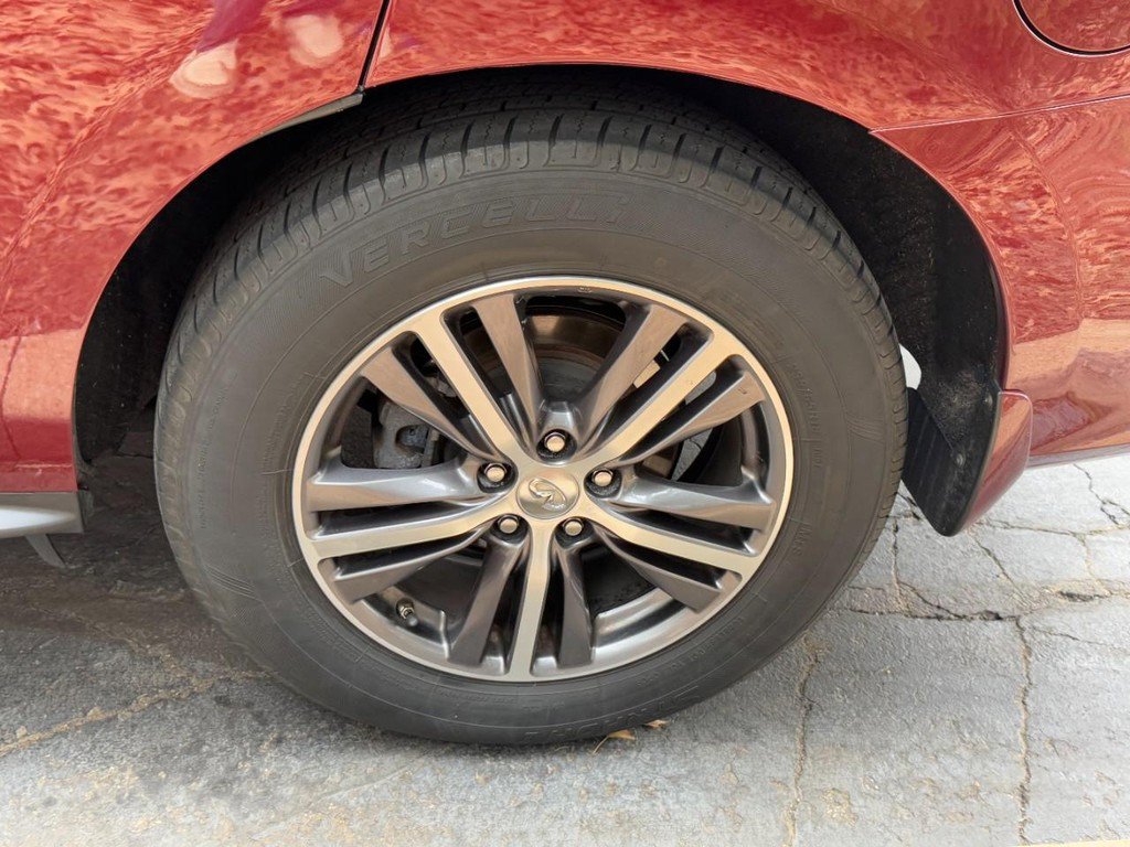 Used 2019 INFINITI QX60 Luxe w/ Essential Package image 5