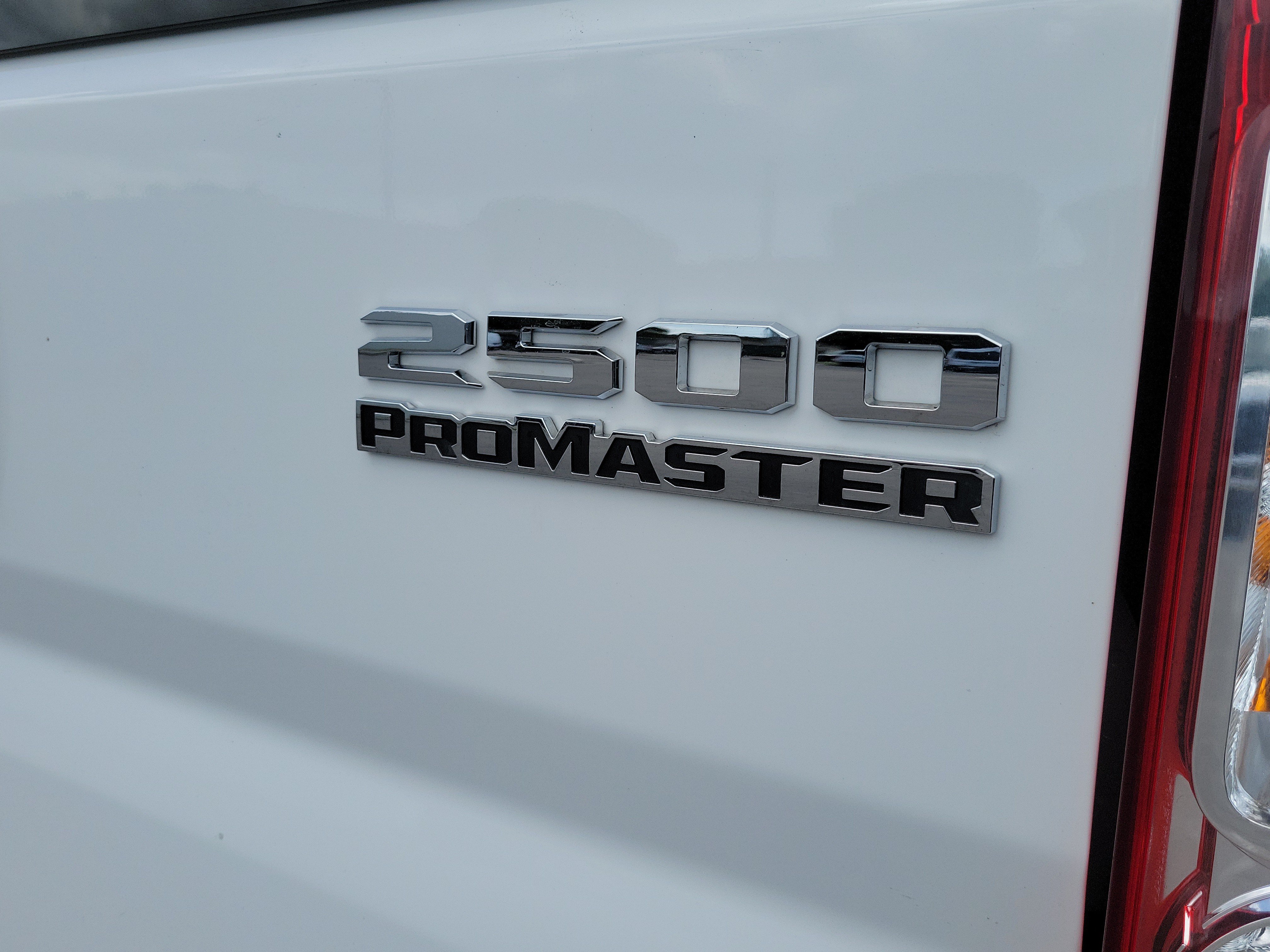 Used 2025 RAM ProMaster 2500 w/ U-Haul Equipment Group FWD image 28