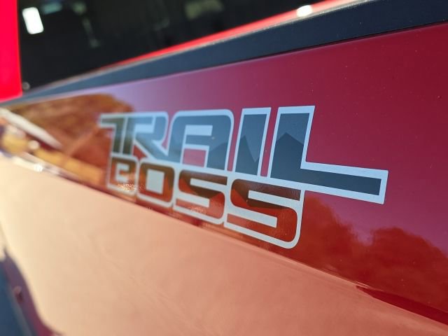 Used 2021 Chevrolet Silverado 1500 LT Trail Boss w/ Bed Protection Package image 10