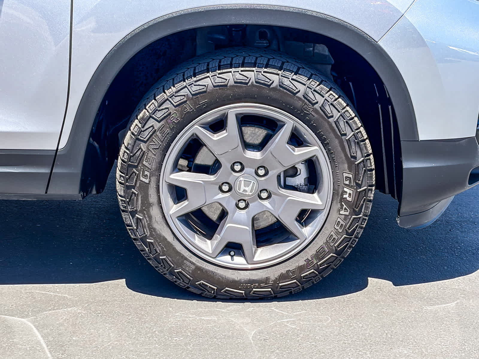 Used 2024 Honda Passport TrailSport image 9