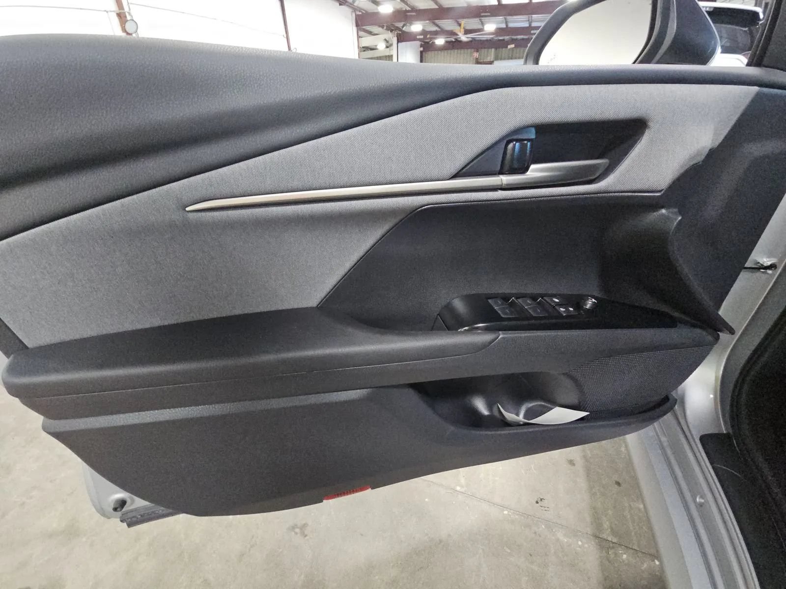 Used 2026 Toyota Camry LE w/ Convenience Package FWD image 6