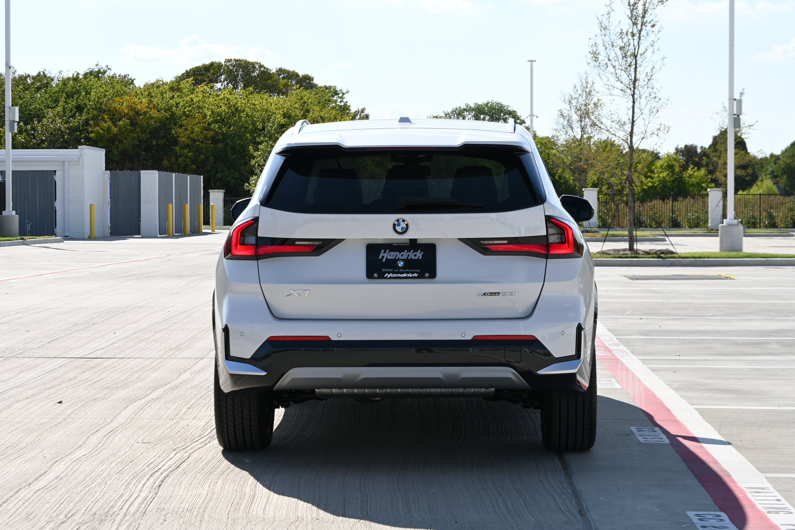 New 2027 BMW X1 xDrive28i AWD/4WD image 7