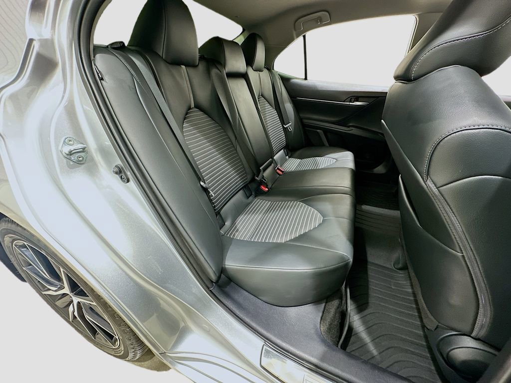 Used 2024 Toyota Camry SE image 26