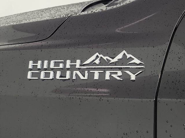 Used 2023 Chevrolet Tahoe High Country AWD/4WD image 9