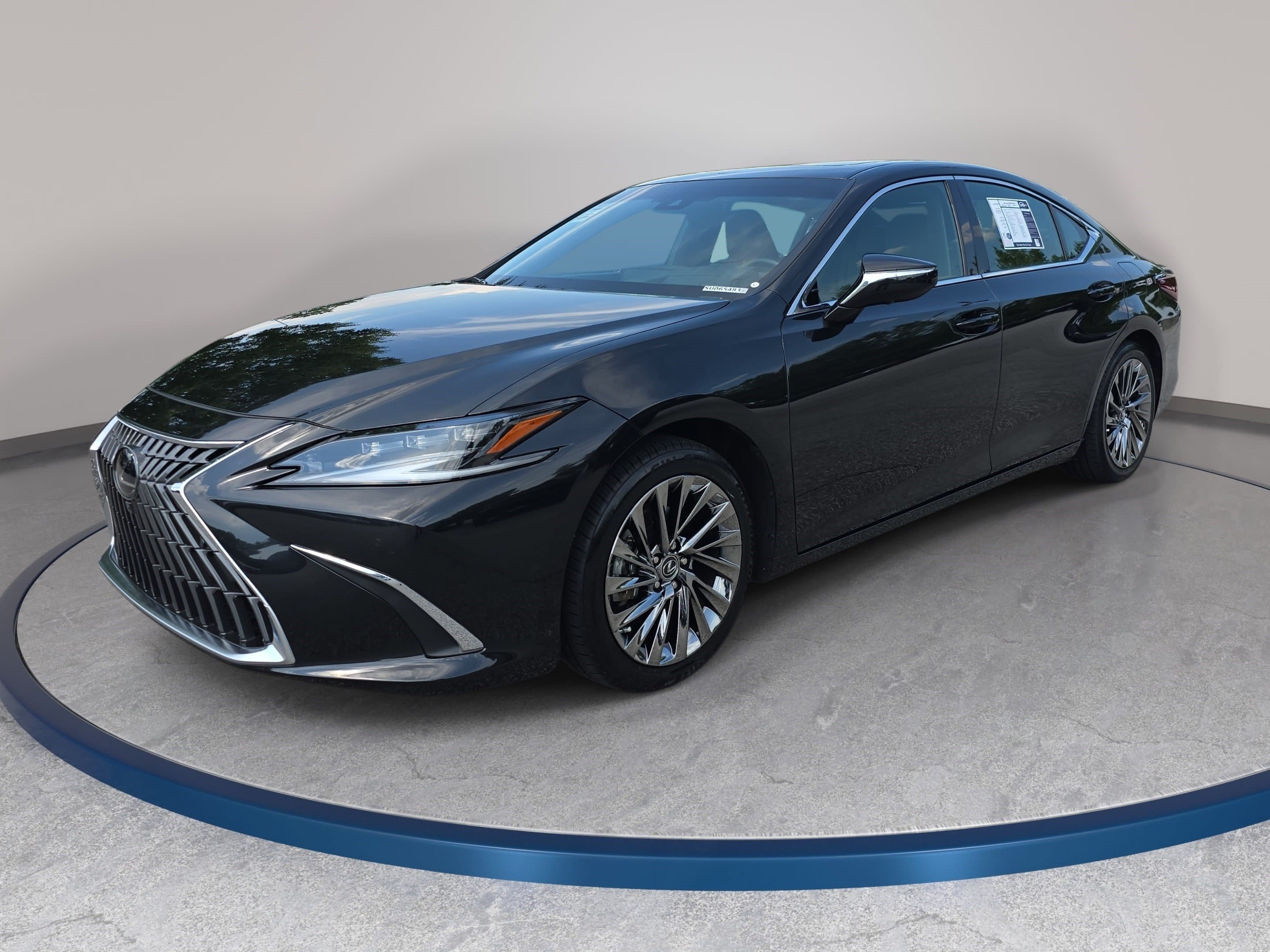 Used 2025 Lexus ES 300h Ultra Luxury w/ Accessory Package (Z2) FWD video 1
