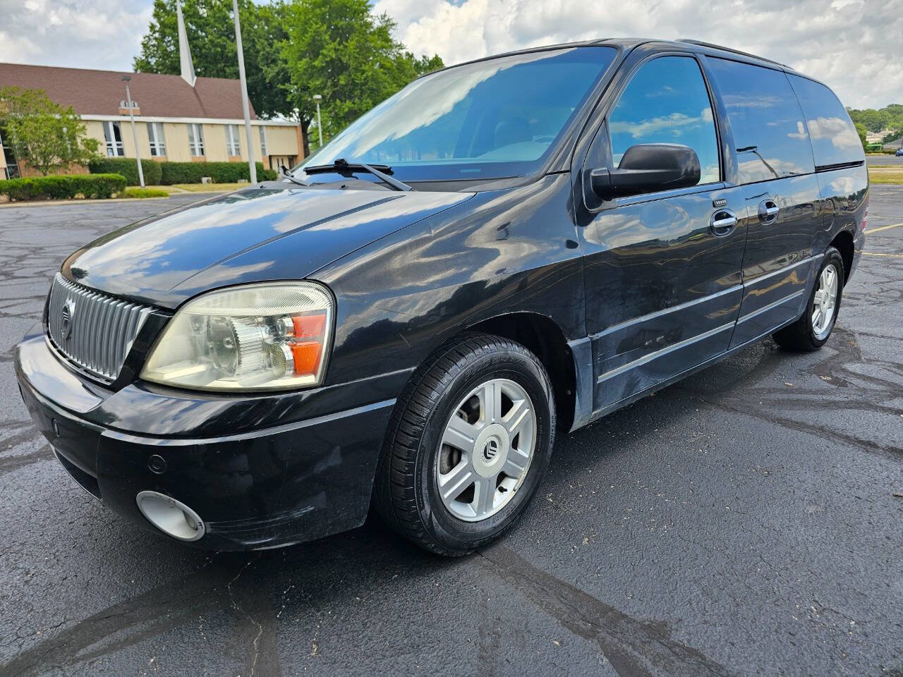 Used 2004 Mercury Monterey Convenience image 3