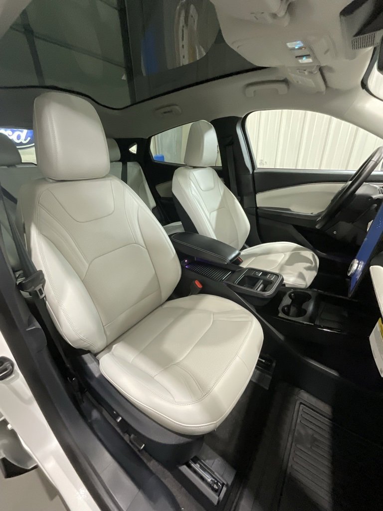 Used 2025 Ford Mustang Mach-E Premium image 13