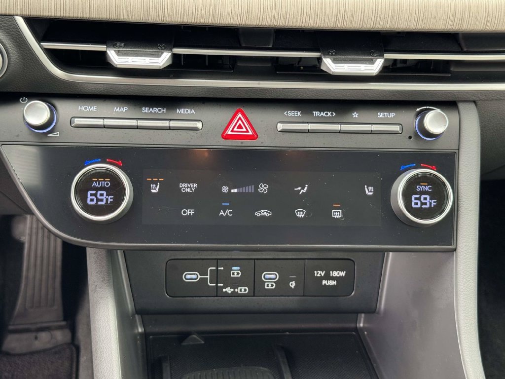 Used 2025 Hyundai Sonata SEL FWD image 30