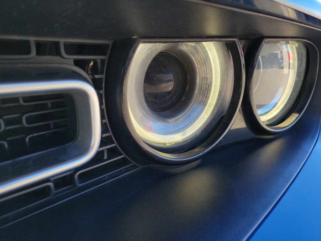 Used 2020 Dodge Challenger SXT image 37