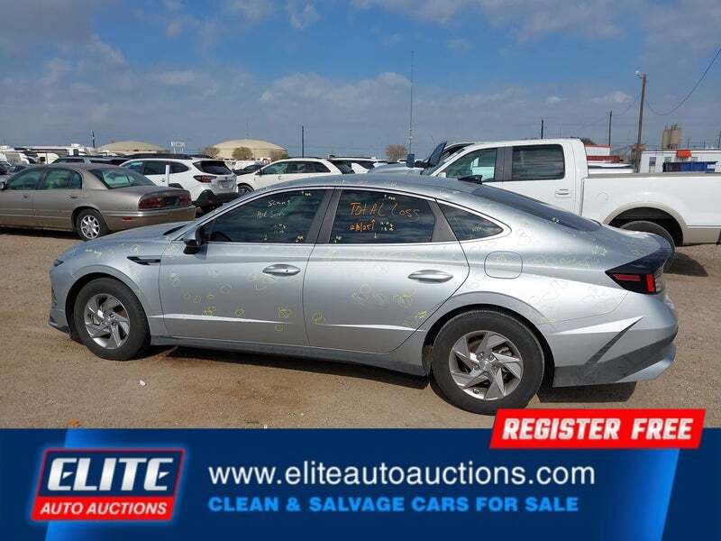 Used 2025 Hyundai Sonata SE image 28