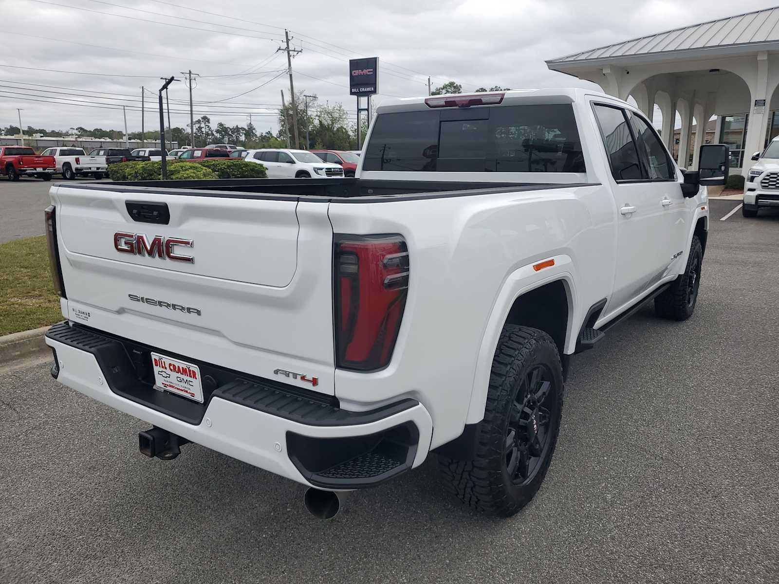 Used 2024 GMC Sierra 2500 AT4 w/ AT4 Premium Plus Package AWD/4WD image 6