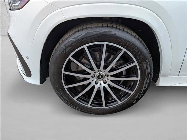 Used 2025 Mercedes-Benz GLS 450 4MATIC image 27