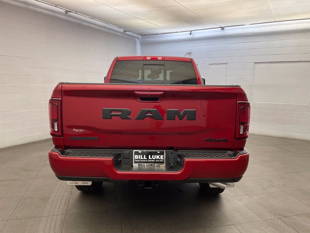 New 2026 RAM 2500 Laramie AWD/4WD image 4