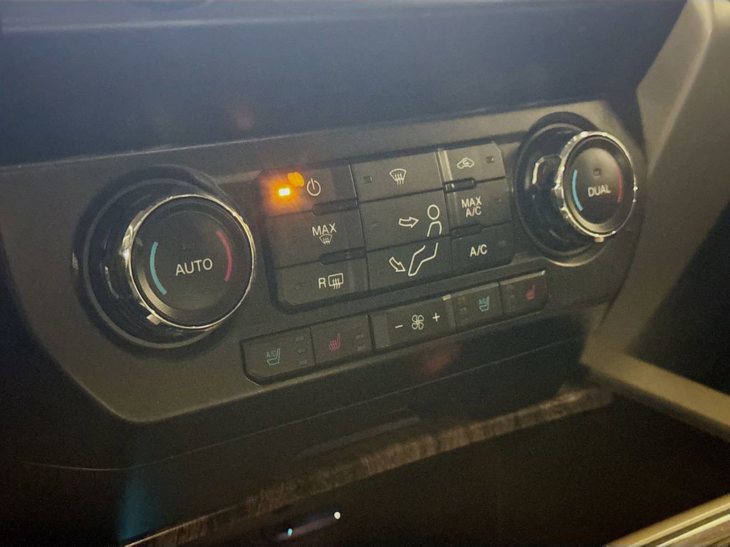 Used 2019 Ford F250 Lariat image 19