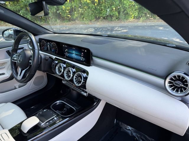 Used 2022 Mercedes-Benz A 220 4MATIC image 39