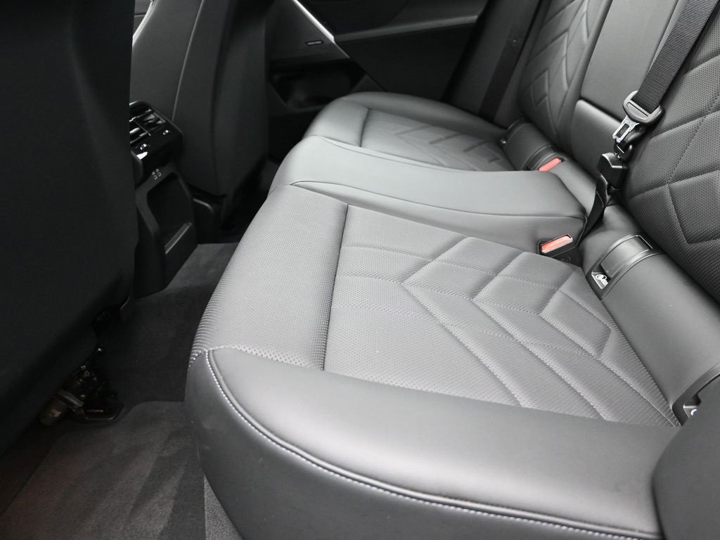 Certified 2024 BMW 530i xDrive image 16