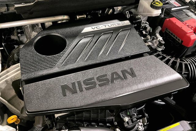 Used 2023 Nissan Rogue S image 31