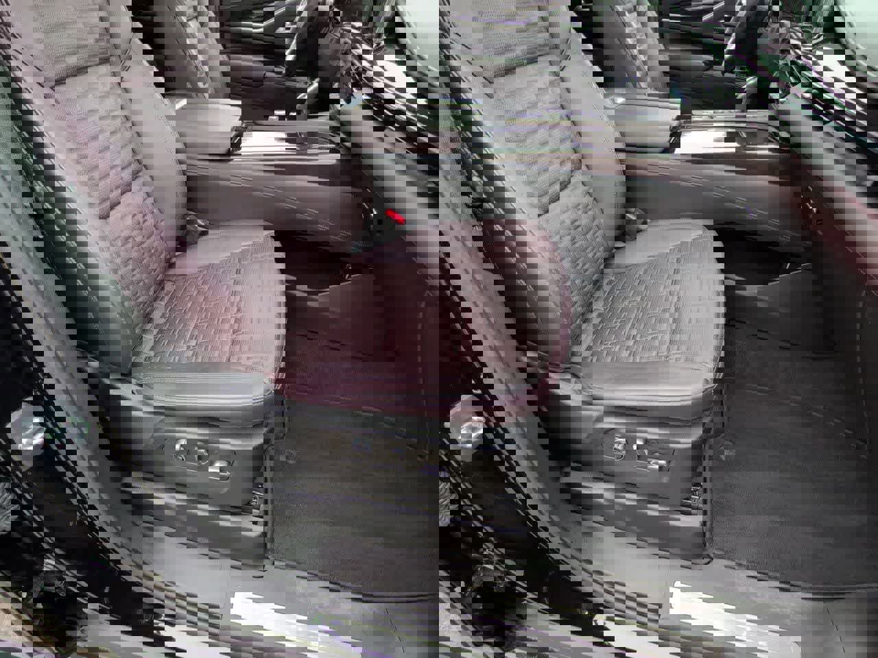 Used 2023 Cadillac Escalade Sport Platinum image 25