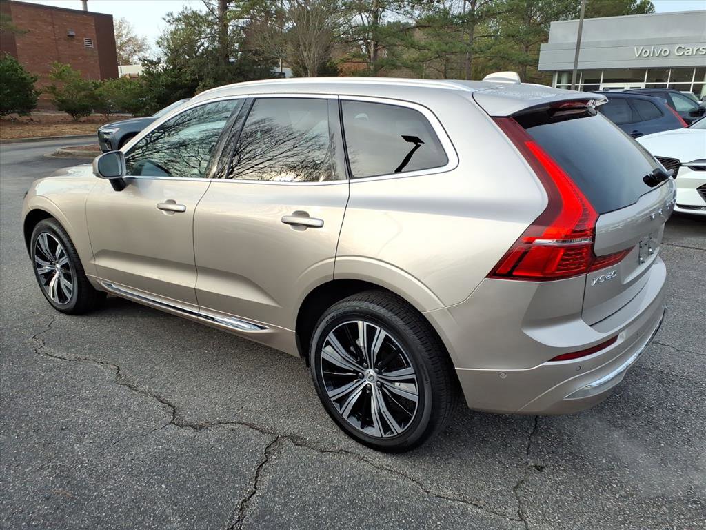 Certified 2023 Volvo XC60 B5 Plus w/ Climate Package image 5