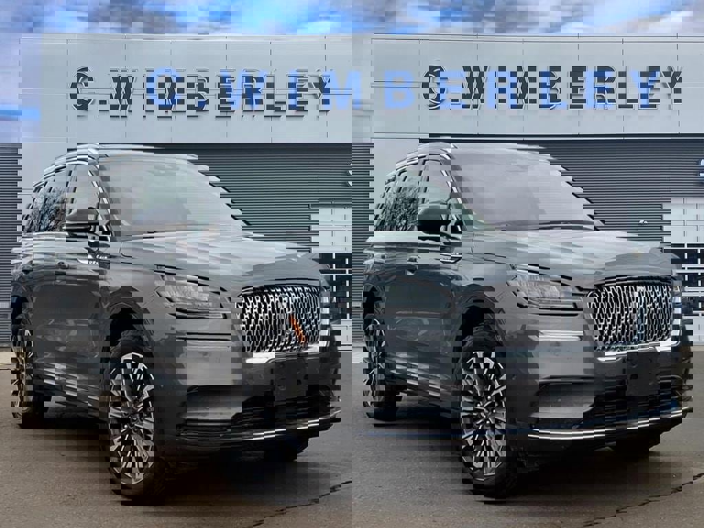 Used 2021 Lincoln Corsair Reserve w/ Equipment Group 201A image 1