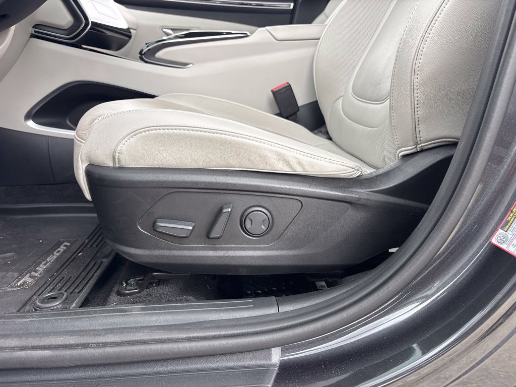 Used 2024 Hyundai Tucson Limited FWD image 10