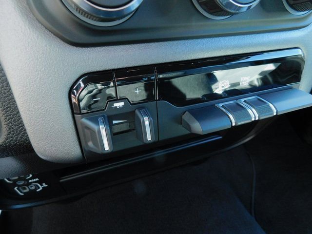 Used 2024 RAM 3500 Big Horn image 11