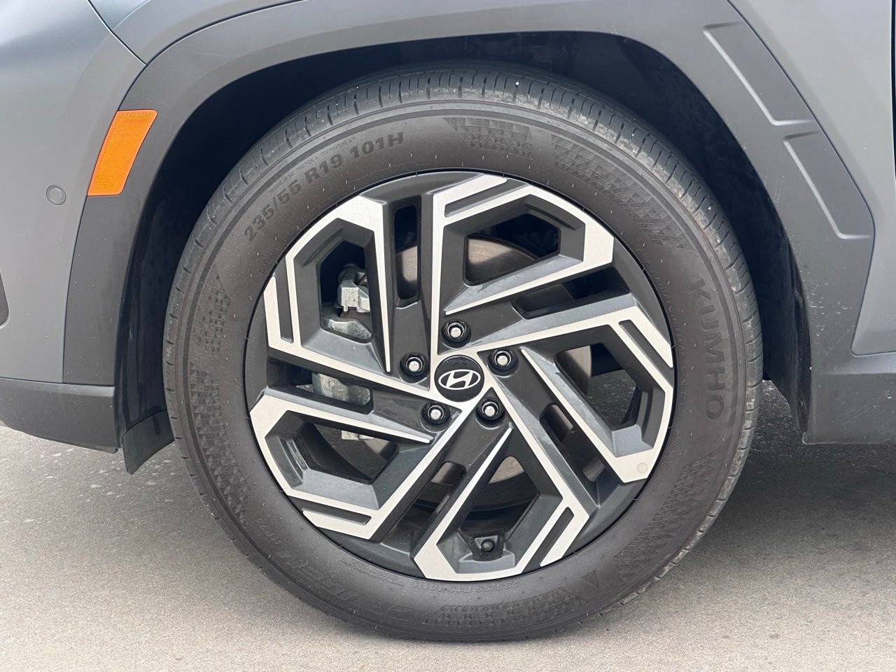 Used 2025 Hyundai Tucson Limited image 11