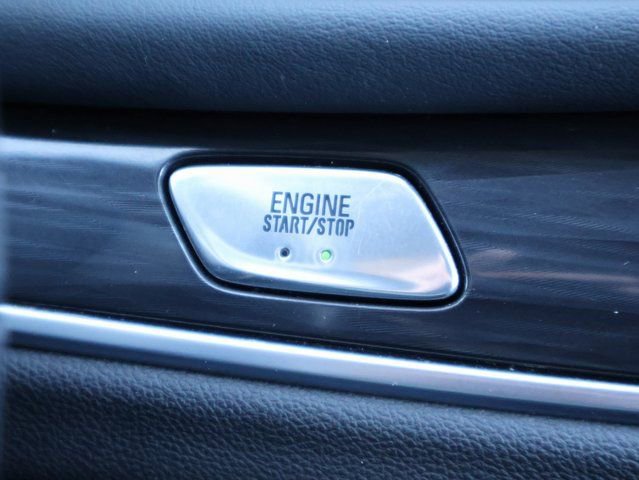 Used 2021 Buick Enclave Essence image 33