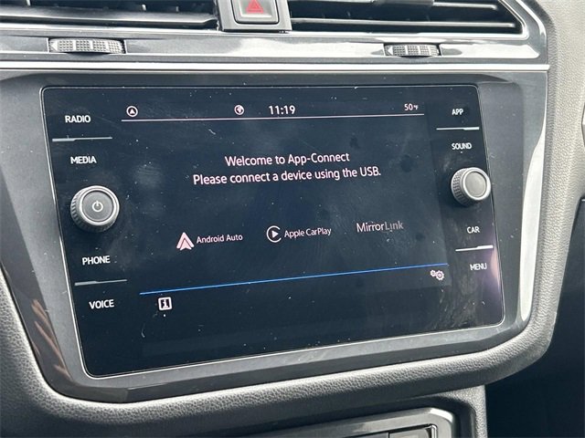 Used 2021 Volkswagen Tiguan SE image 23