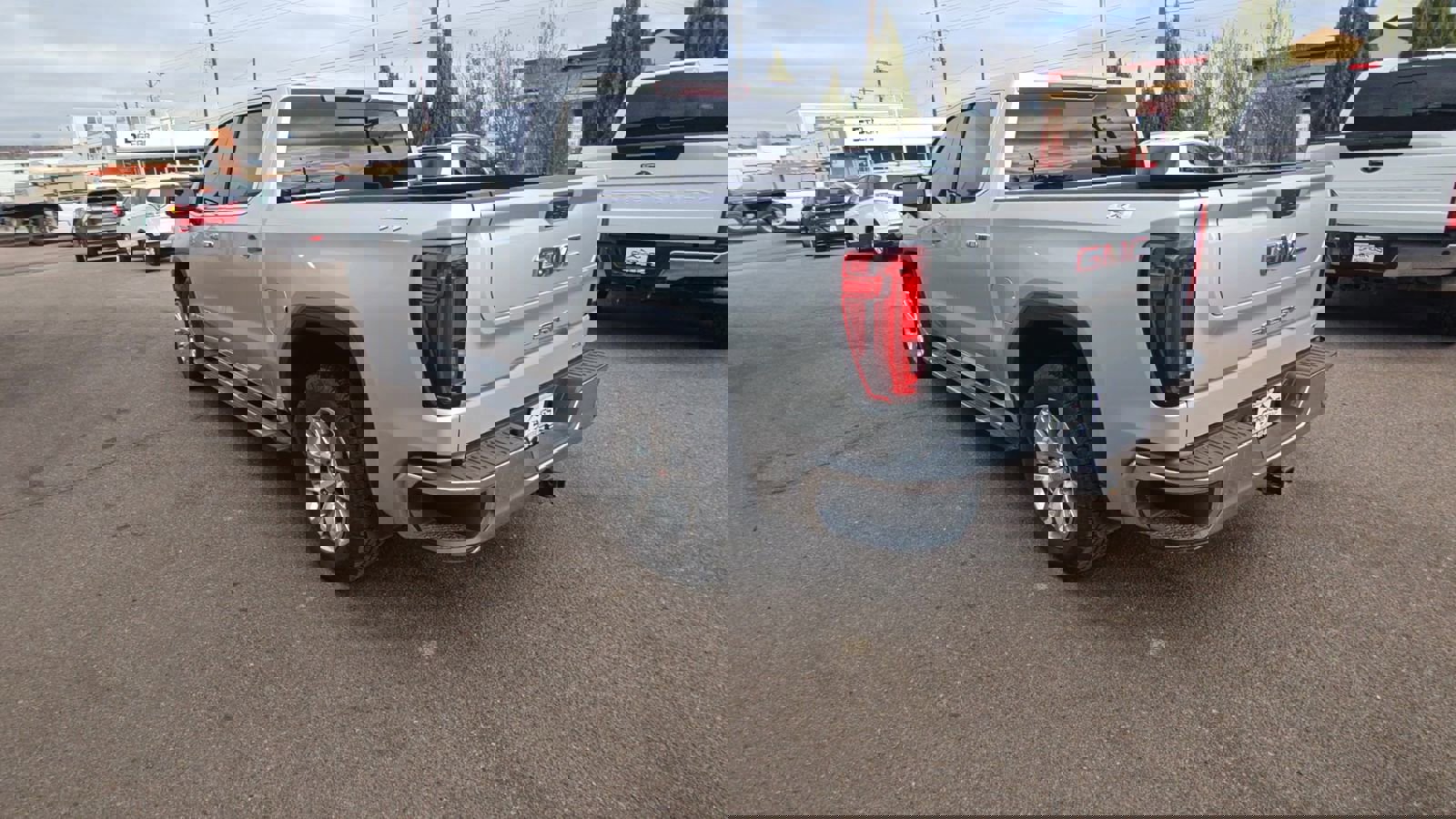 Used 2020 GMC Sierra 1500 SLT w/ SLT Premium Package image 6