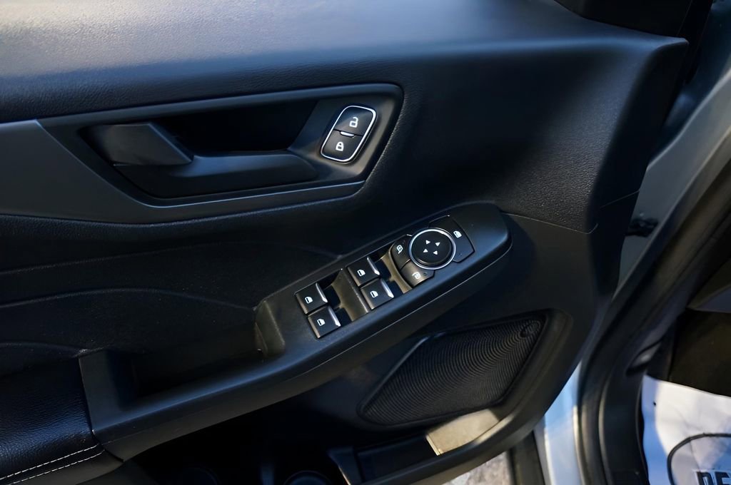 Used 2023 Ford Escape Active image 16
