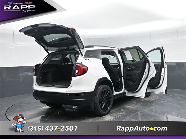 Used 2023 GMC Terrain SLE w/ Driver Convenience Package image 21